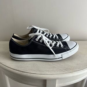 Converse Chuck Taylor All Star Low Top Shoes in Black/Never worn/Size 13